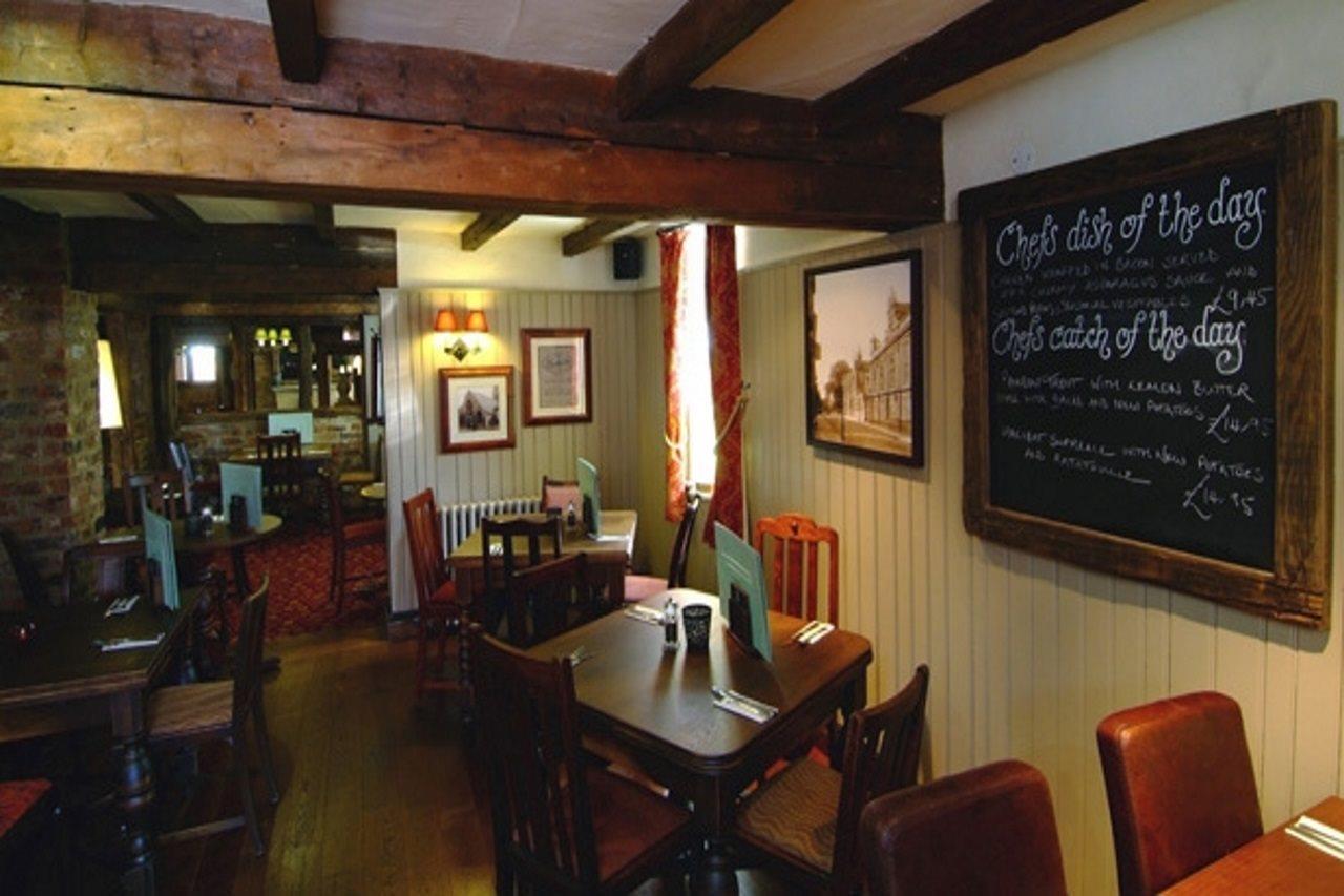 Premier Inn Gloucester Exterior photo