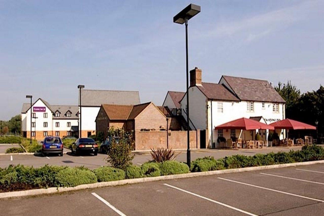 Premier Inn Gloucester Exterior photo